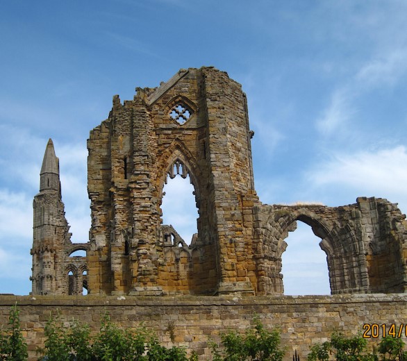 whitby-trip-ruin